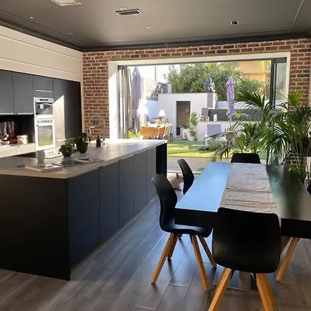Maison De Type Loft Avec Piscine 님