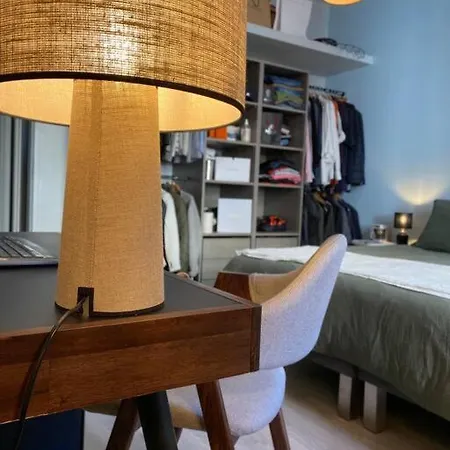 Maison De Type Loft Avec Piscine *