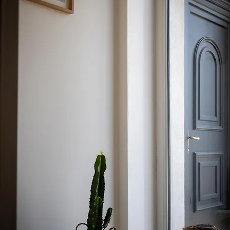 Maison De Type Loft Avec Piscine *